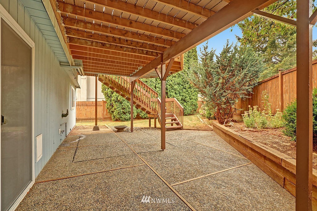 707 204th Street Southeast Bothell, WA 98012 - Photo 15 of 18