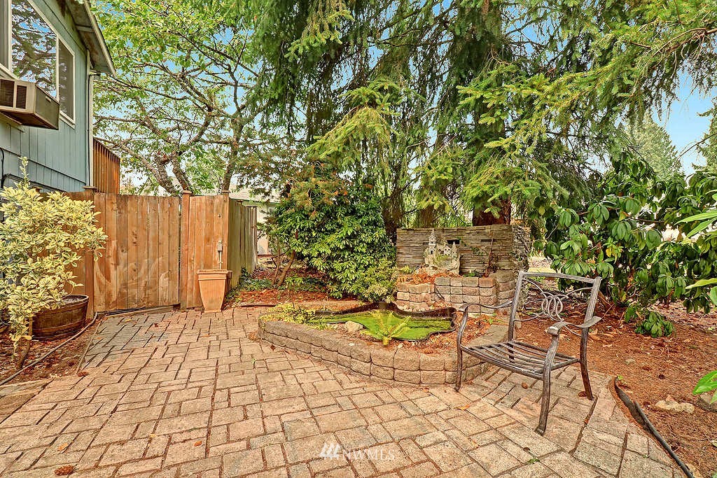 707 204th Street Southeast Bothell, WA 98012 - Photo 17 of 18