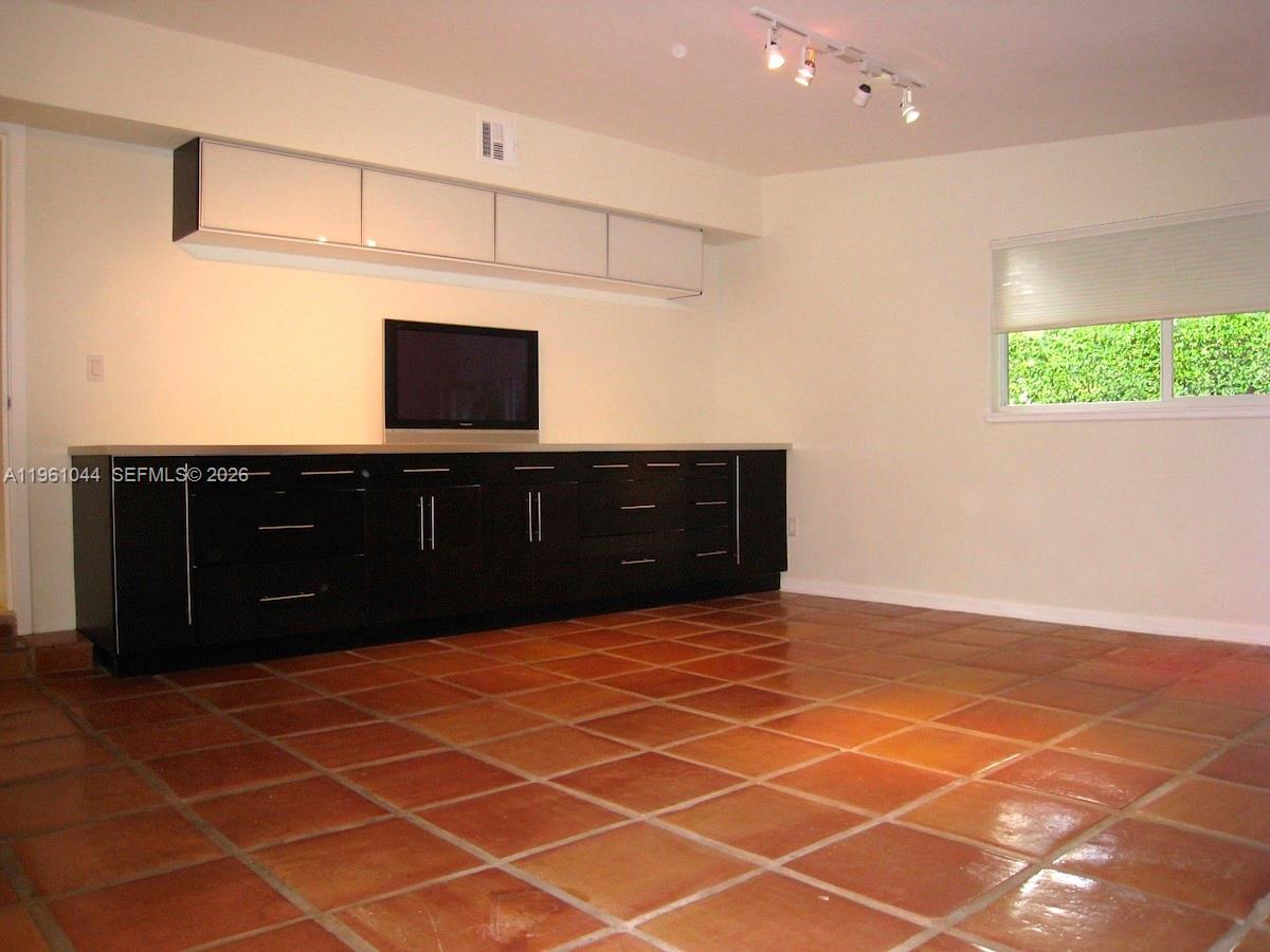 7440 Southwest 126th Street Pinecrest, FL 33156 - Photo 12 of 22