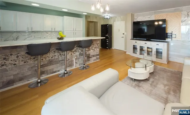 $465,000 | 90 Prospect Avenue, Unit 6A, Hackensack, NJ 07601