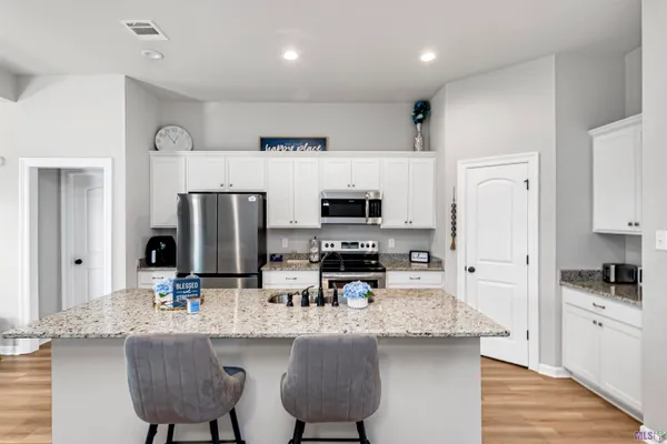 $269,900 | 28363 Merrimack Drive, Denham Springs, LA 70726