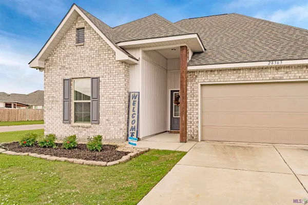 $269,900 | 28363 Merrimack Drive, Denham Springs, LA 70726