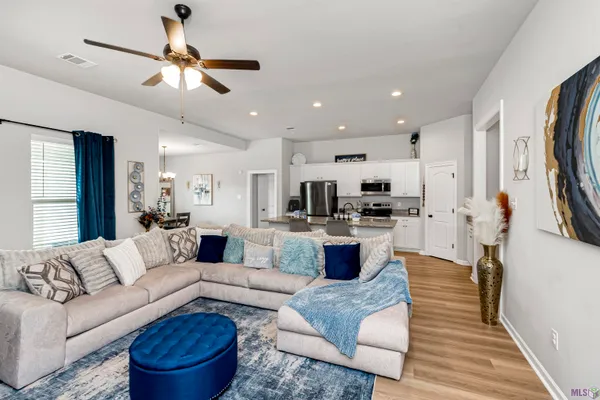 $269,900 | 28363 Merrimack Drive, Denham Springs, LA 70726
