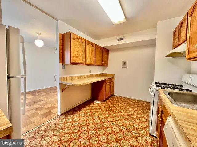 $135,000 | 8663 Greenbelt Road, Unit 201, Greenbelt, MD 20770