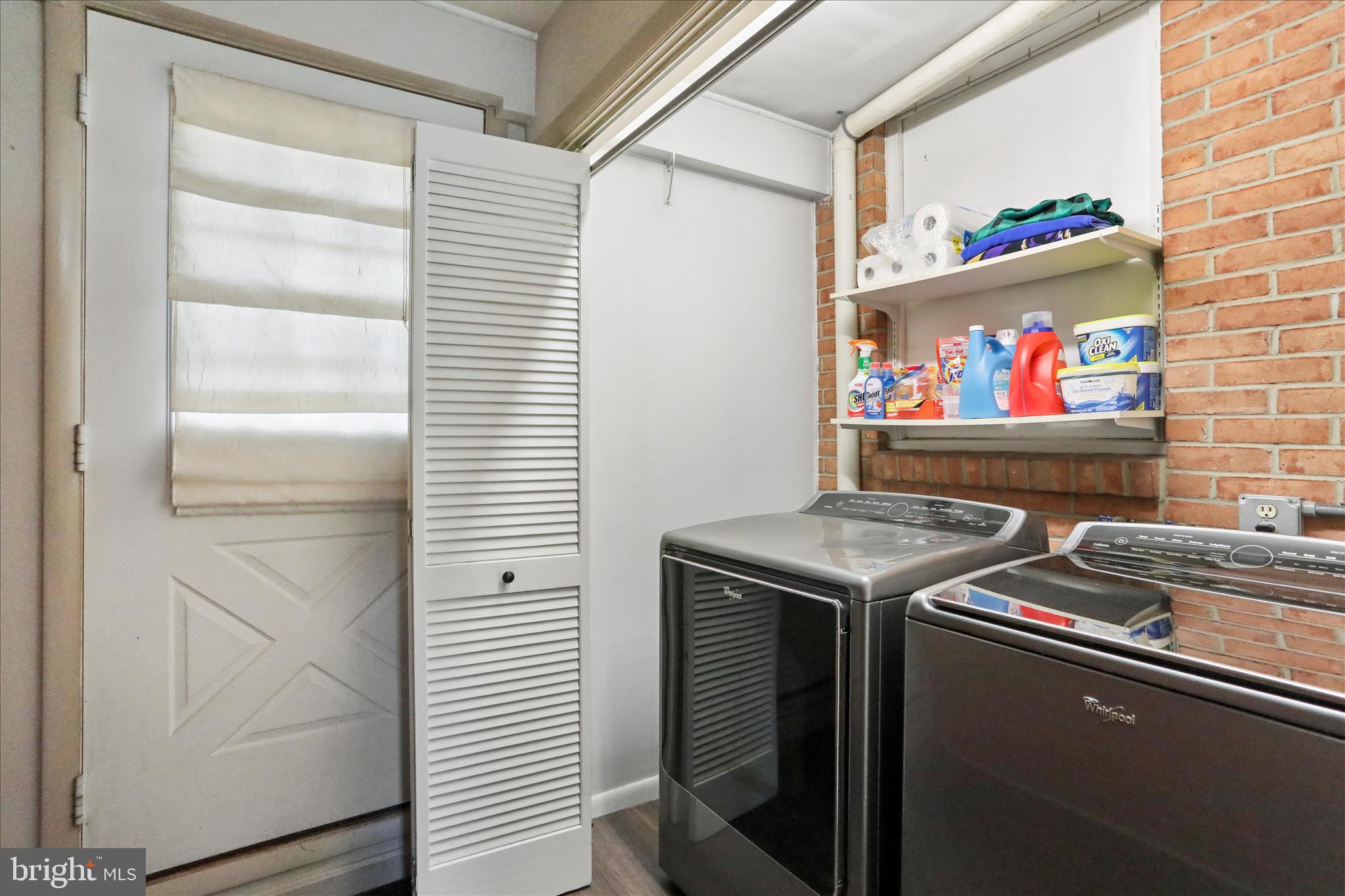 13347 Keener Road Hagerstown, MD 21742 - Photo 28 of 44 a utility room with washer and dryer
