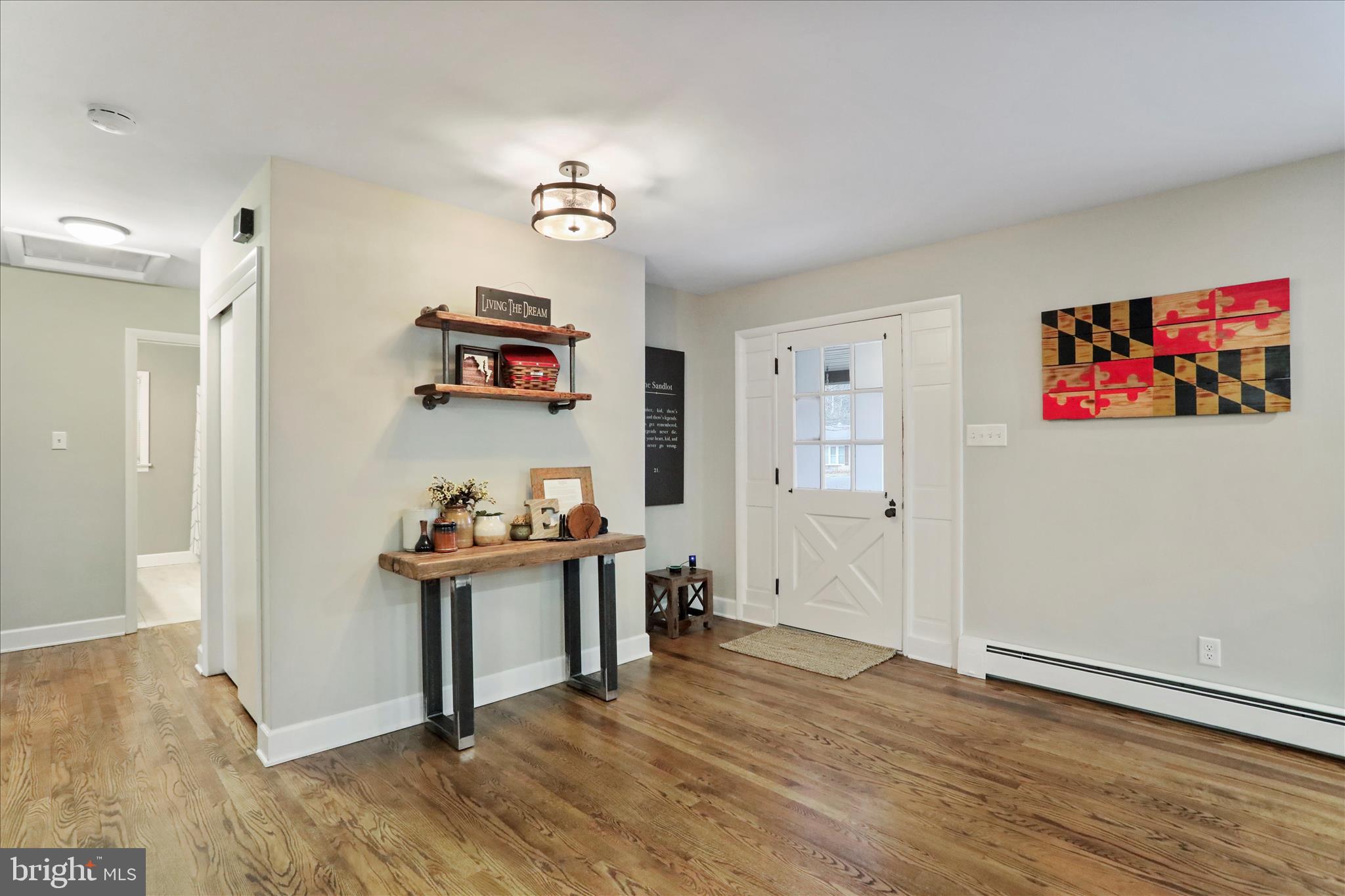 13347 Keener Road Hagerstown, MD 21742 - Photo 8 of 44 a view of a workspace with furniture and wooden floor