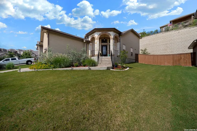 $2,850 | 18814 Edwards Edge, San Antonio, TX 78256