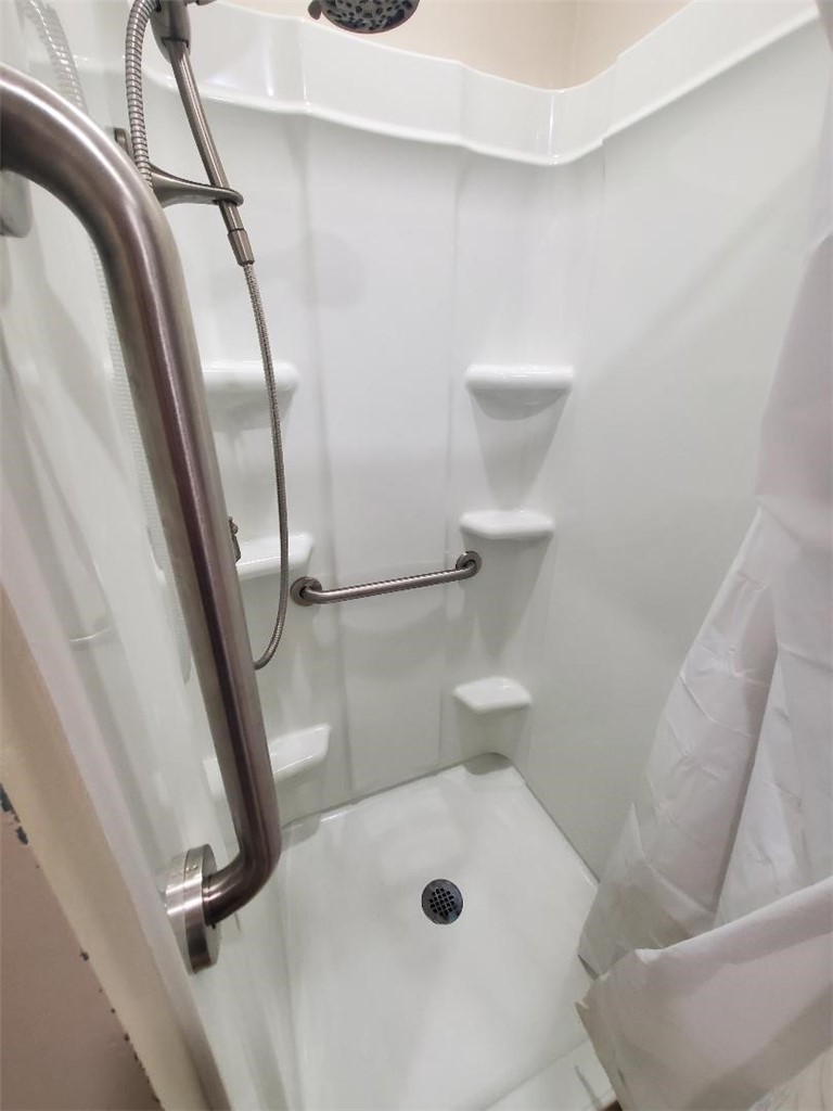 117 Farnum Pike Smithfield, RI 02917 - Photo 25 of 32 1st Floor Bath/Shower