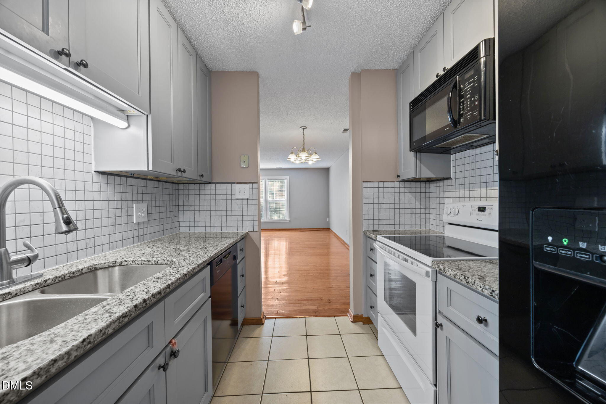 36 Georgetown Court Durham, NC 27705 - Photo 8 of 28 8-web-or-mls-IMG_0589