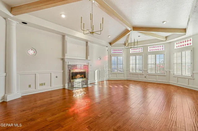 a view of an entryway