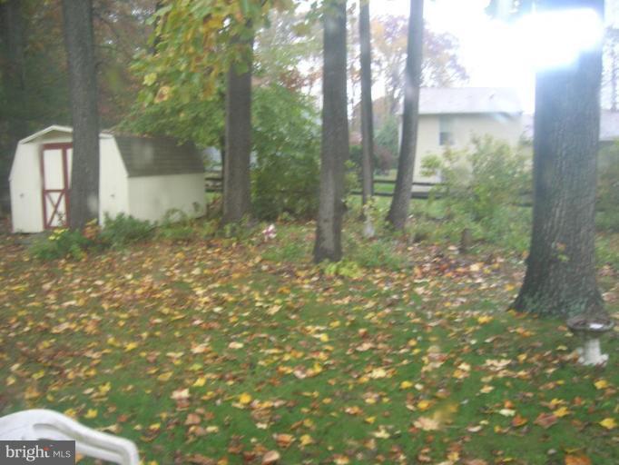 2721 Parallel Path Abingdon, MD 21009 - Photo 2 of 14 Back yard