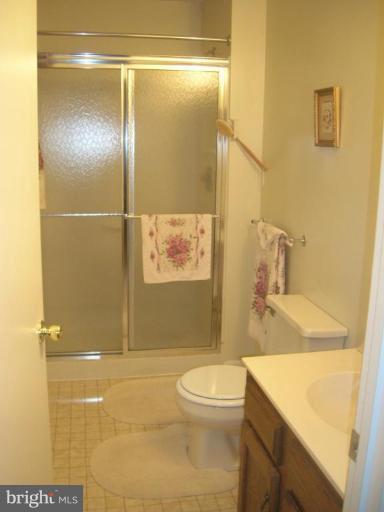 2721 Parallel Path Abingdon, MD 21009 - Photo 11 of 14 Master Bath
