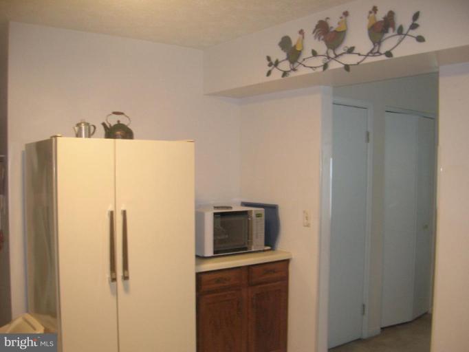 2721 Parallel Path Abingdon, MD 21009 - Photo 8 of 14 Kitchen #3