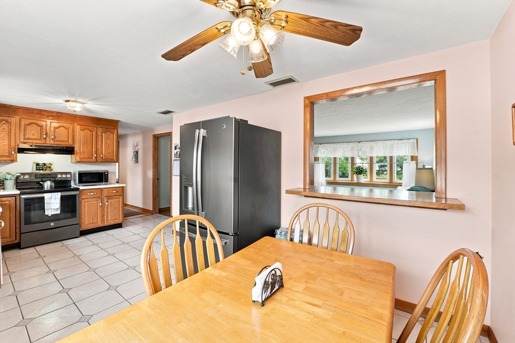 45 Kane Road Holyoke, MA 01040 - Photo 5 of 27
