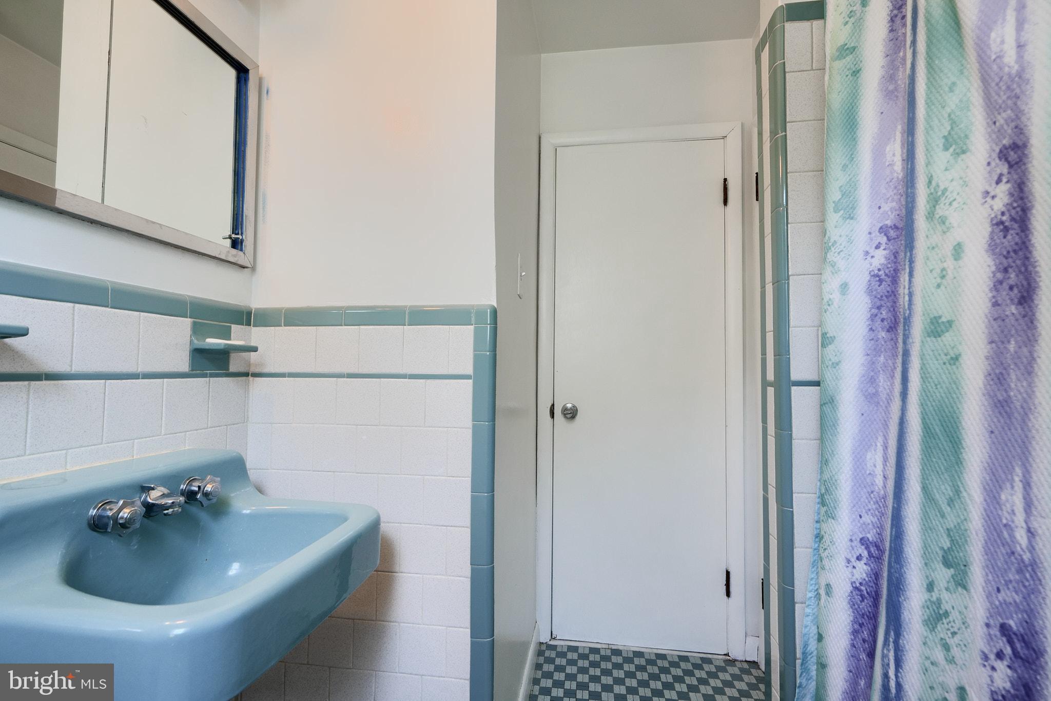 8003 Highpoint Road Parkville, MD 21234 - Photo 16 of 29 1st floor bathroom