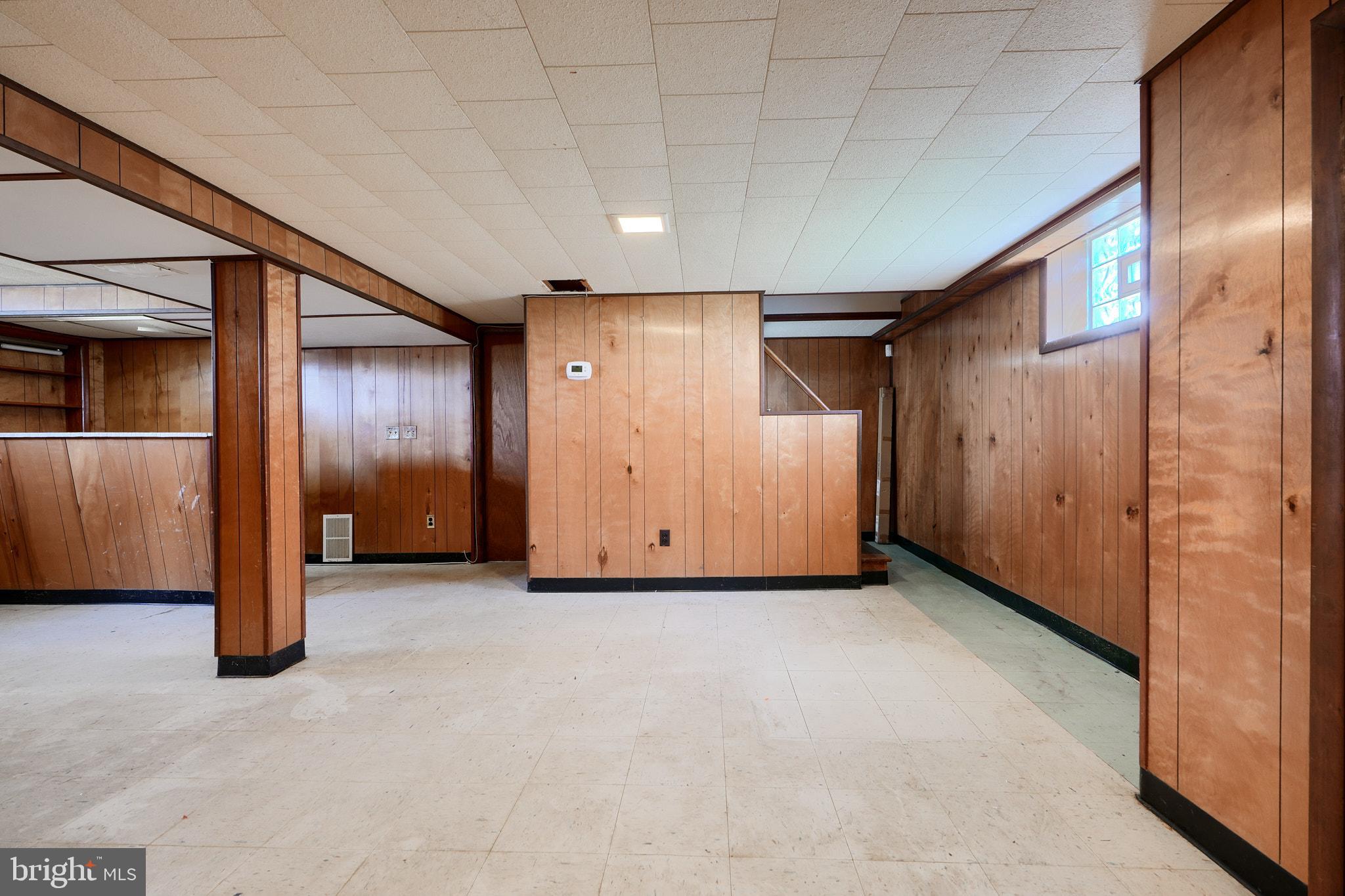 8003 Highpoint Road Parkville, MD 21234 - Photo 22 of 29 Club Room