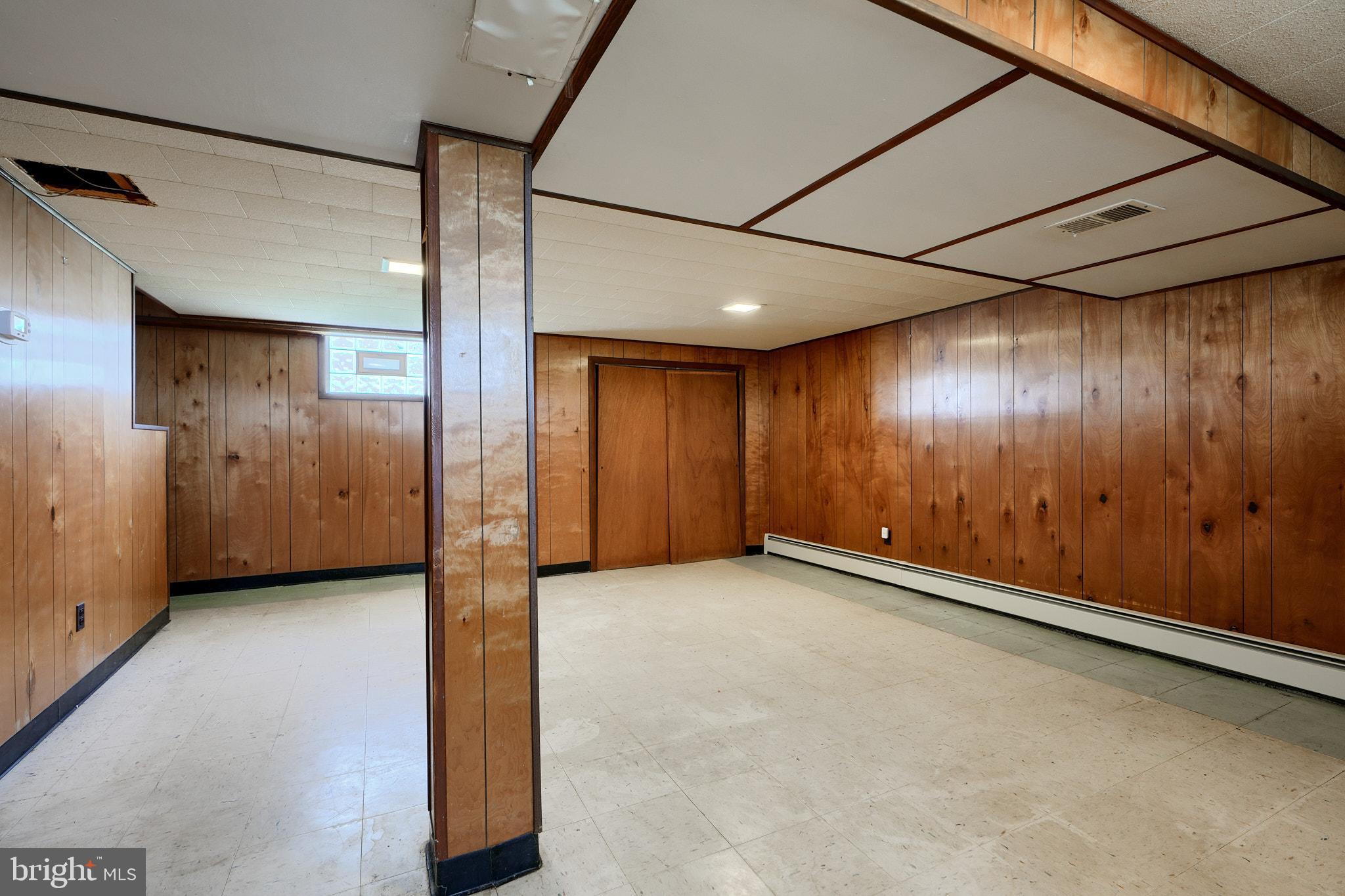 8003 Highpoint Road Parkville, MD 21234 - Photo 23 of 29 Club Room
