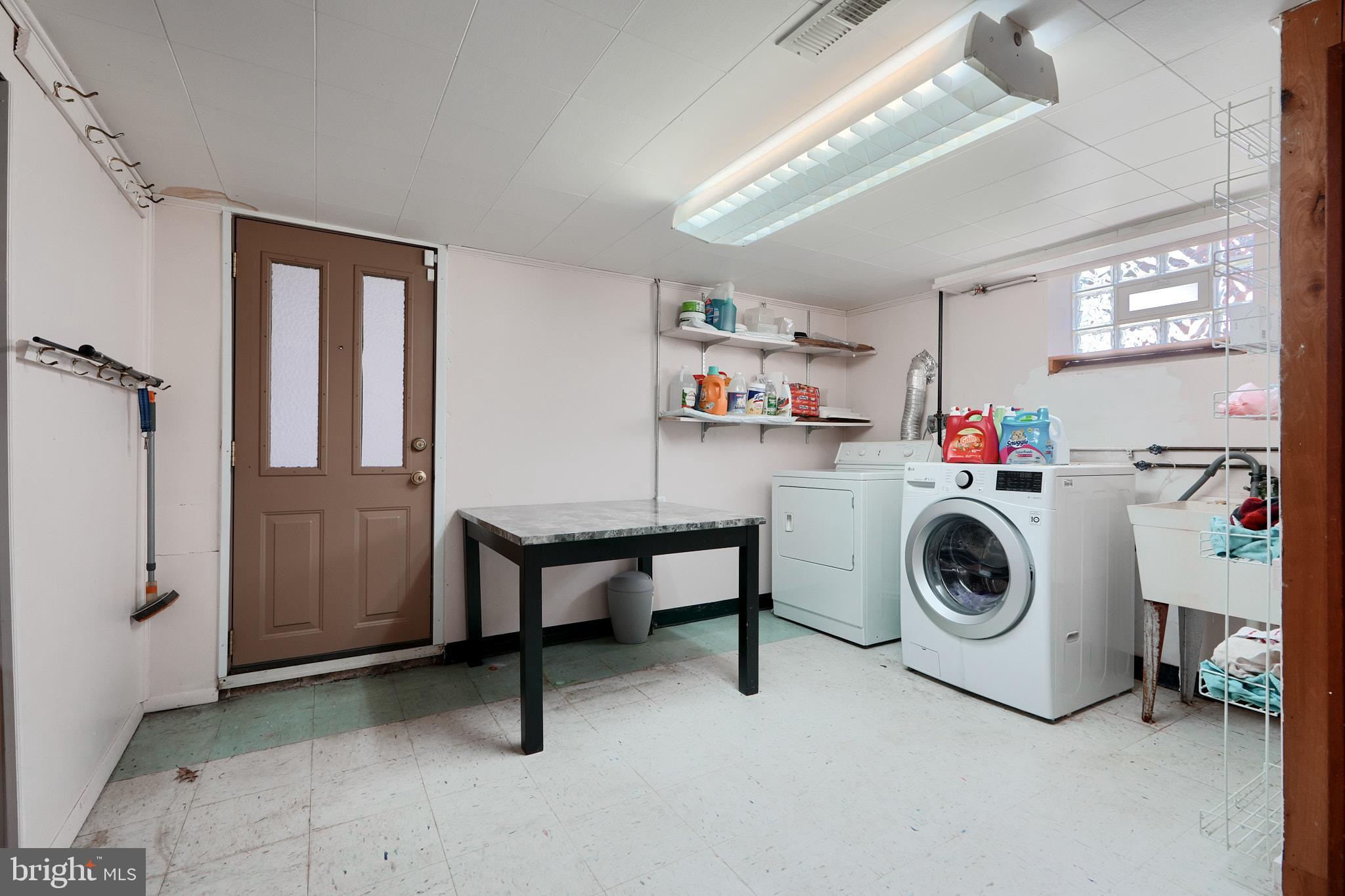 8003 Highpoint Road Parkville, MD 21234 - Photo 25 of 29 Laundry Room
