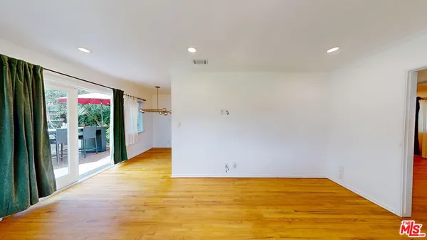 $5,000 | 1410 Dartmouth Drive, Glendale, CA 91205