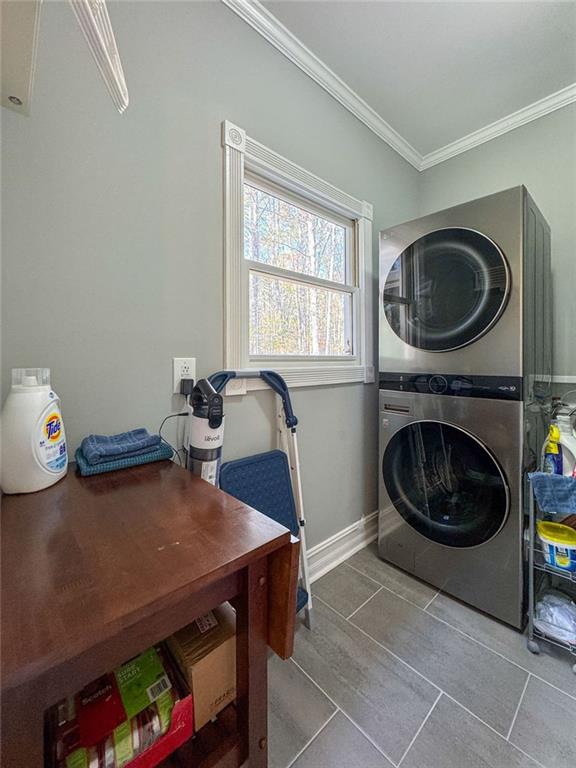 295 Springwater Chase Newnan, GA 30265 - Photo 50 of 68 a utility room with sink dryer and washer