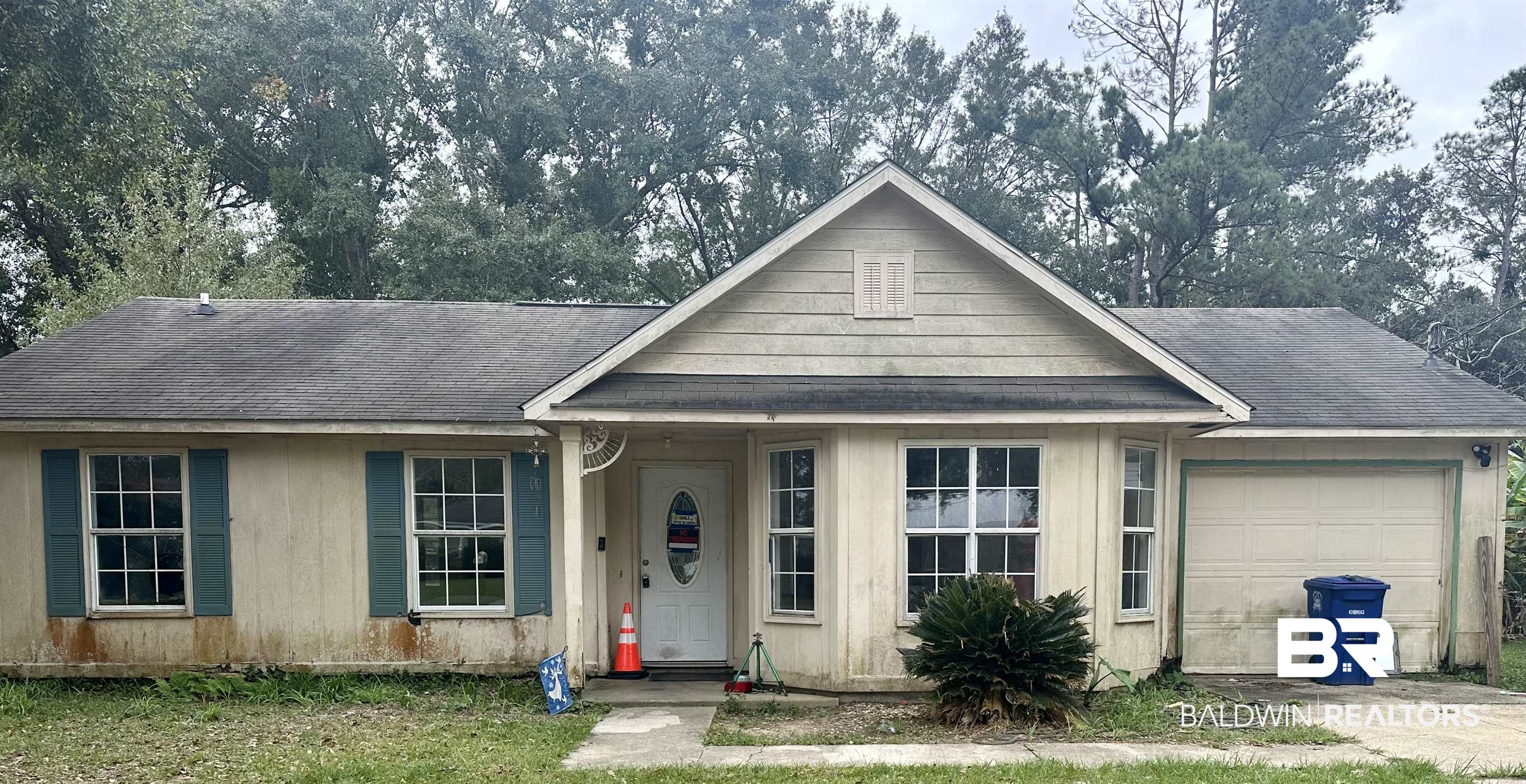 519 Carolyn Avenue Foley, AL 36535 - Photo 3 of 27 Gallery Image 3