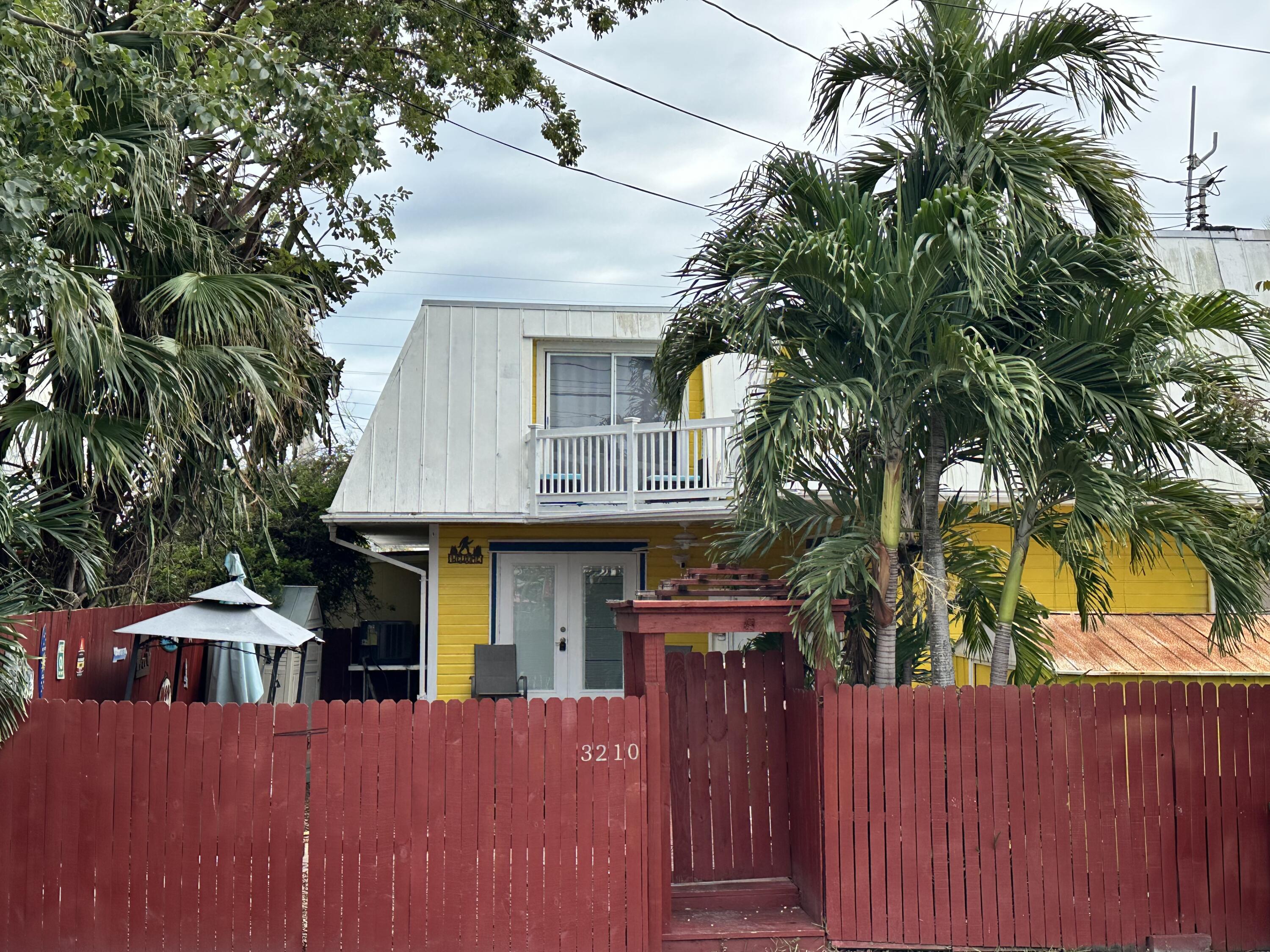 3210 Eagle Avenue Key West, FL 33040 - Photo 1 of 35 Photo Dec 22 2024, 14 29 51