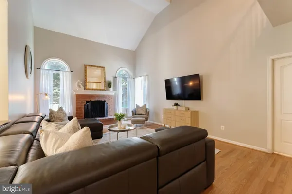 $1,549,000 | 12704 Autumn Crest Drive, Oak Hill, VA 20171