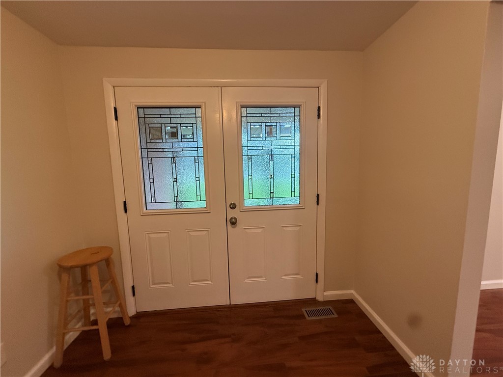 1201 East Centerville Station Road Dayton, OH 45459 - Photo 10 of 33