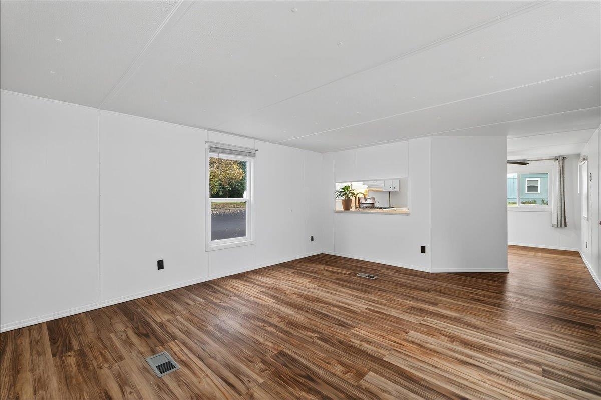 3110 East Chattaroy Road, Unit 48 Chattaroy, WA 99003 - Photo 6 of 28 Gallery Image 6