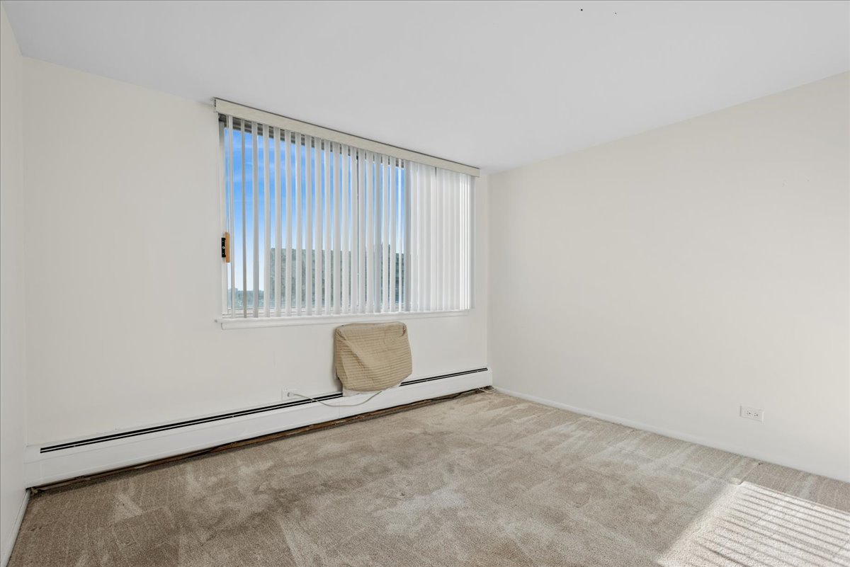40 North Tower Road, Unit 8F Oak Brook, IL 60523 - Photo 15 of 24