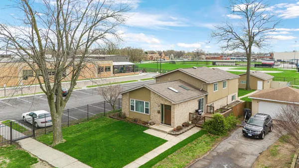 $298,000 | 3051 183rd Street, Lansing, IL 60438