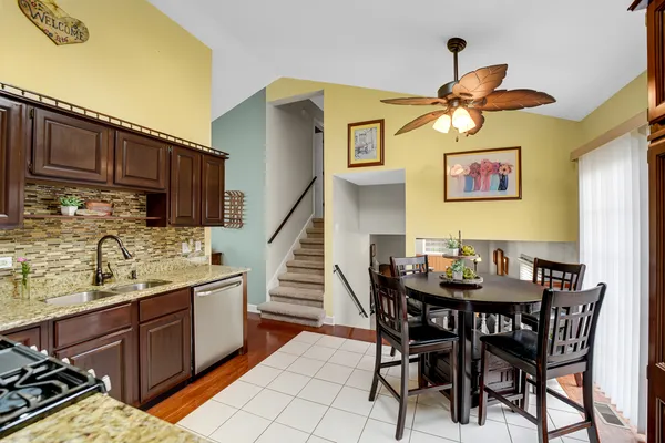 $298,000 | 3051 183rd Street, Lansing, IL 60438