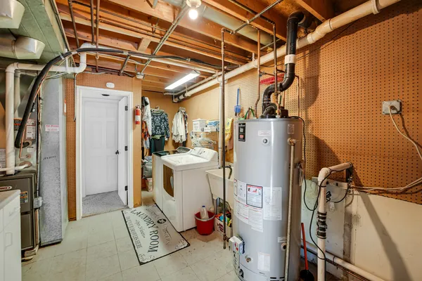 $298,000 | 3051 183rd Street, Lansing, IL 60438