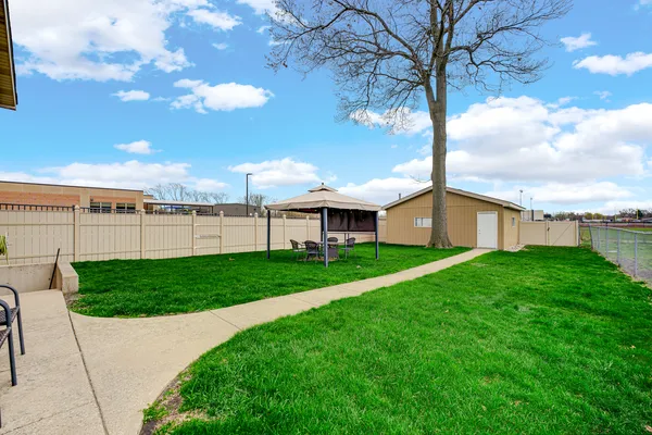 $298,000 | 3051 183rd Street, Lansing, IL 60438