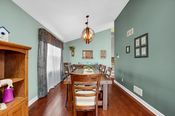 $298,000 | 3051 183rd Street, Lansing, IL 60438