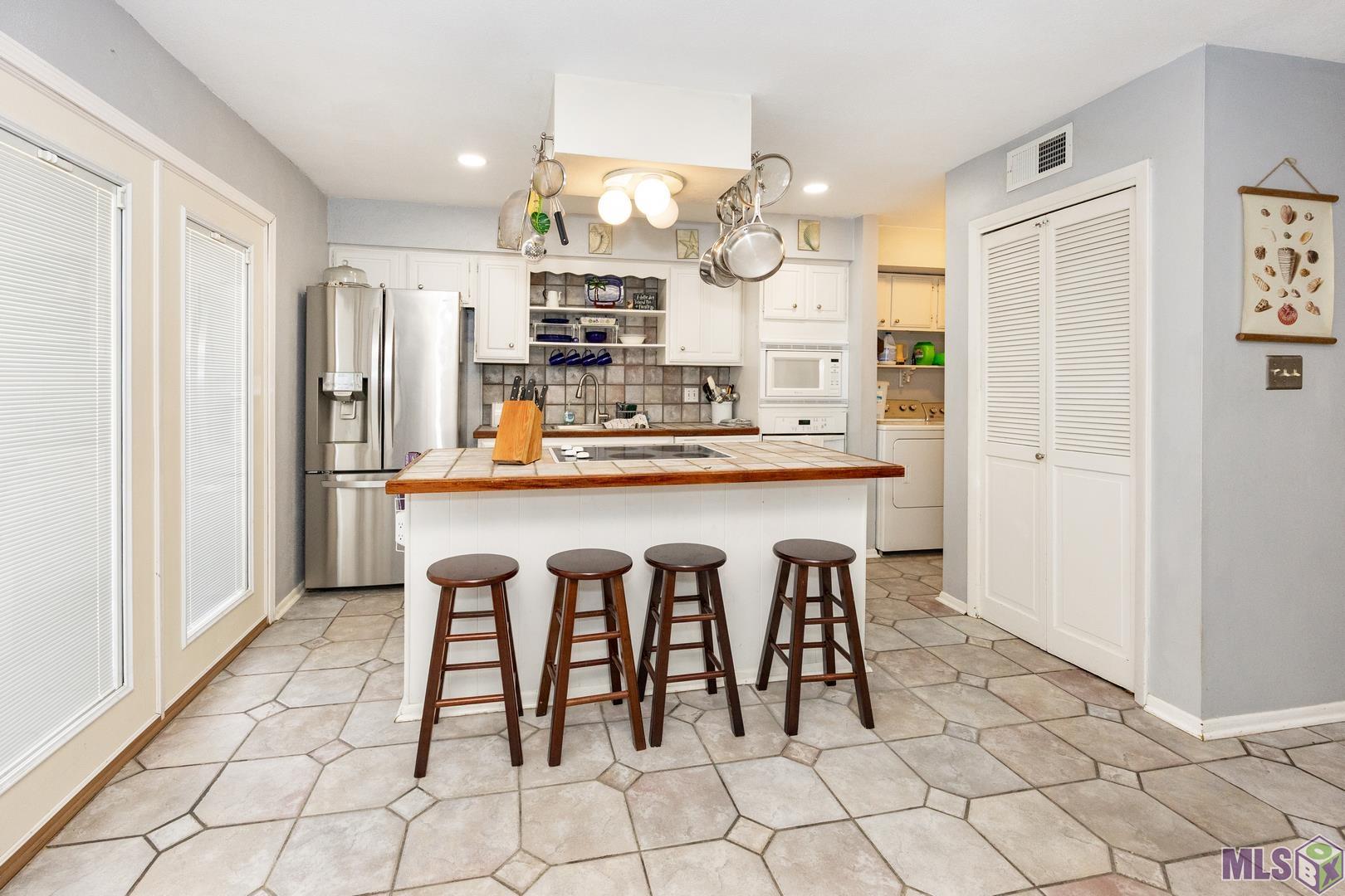 2606 Shadowbrook Drive Baton Rouge, LA 70816 - Photo 4 of 22