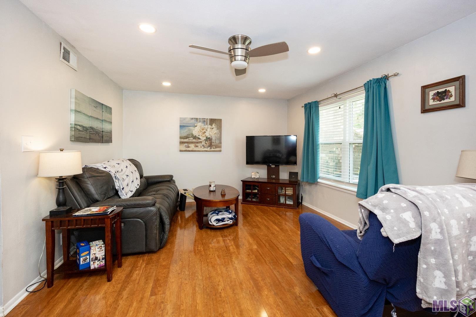 2606 Shadowbrook Drive Baton Rouge, LA 70816 - Photo 8 of 22