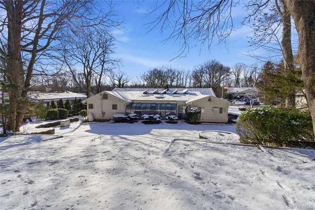 $1,899,000 | 75 Mimosa Drive, East Hills, NY 11576