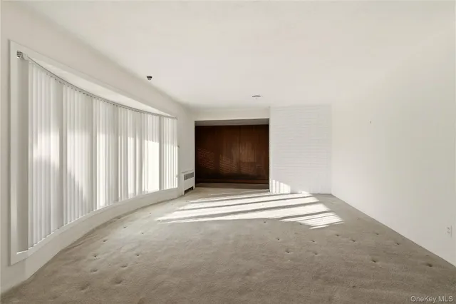 $1,899,000 | 75 Mimosa Drive, East Hills, NY 11576