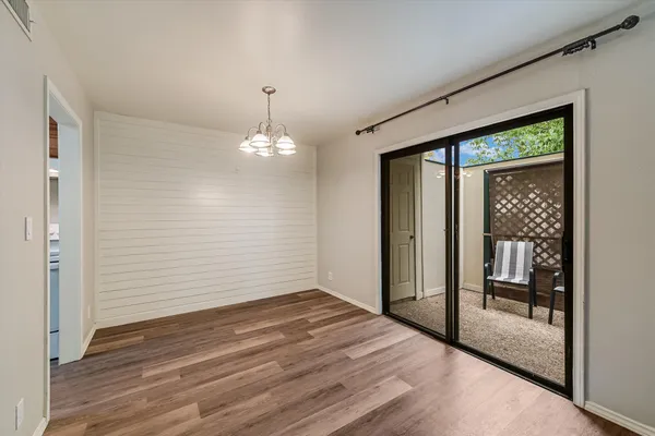 $1,400 | 6718 Silvermine Drive, Unit 903, Austin, TX 78736