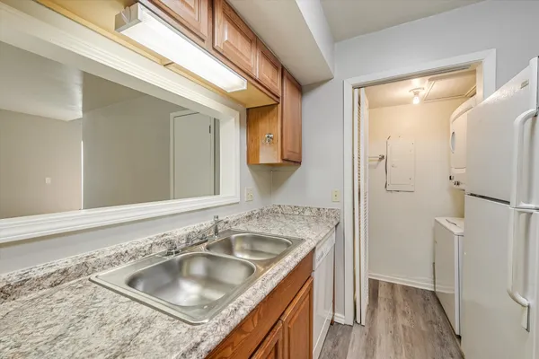 $1,400 | 6718 Silvermine Drive, Unit 903, Austin, TX 78736