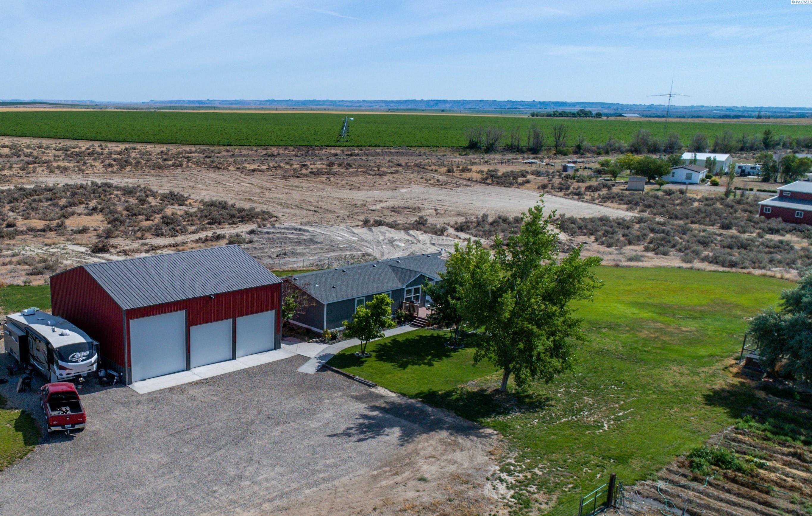 23712 East Ruppert Road Benton City, WA 99320 - Photo 1 of 24 Gallery Image 1