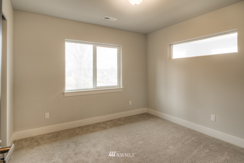 21515 43rd Drive Southeast, Unit 14 Bothell, WA 98021 - Photo 13 of 18 Gallery Image 13