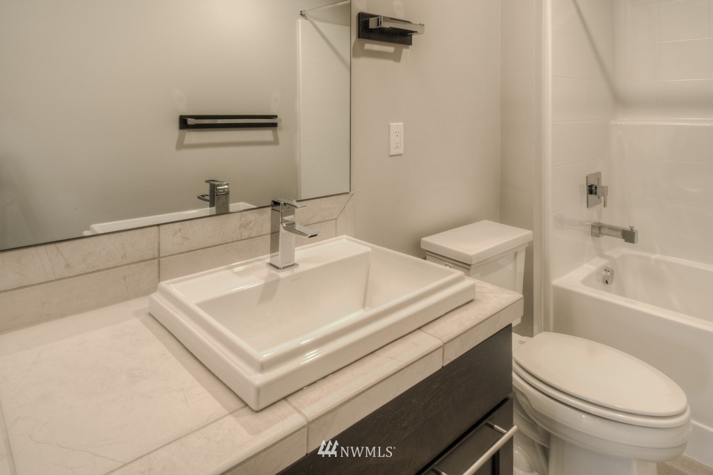 21515 43rd Drive Southeast, Unit 14 Bothell, WA 98021 - Photo 16 of 18 Gallery Image 16