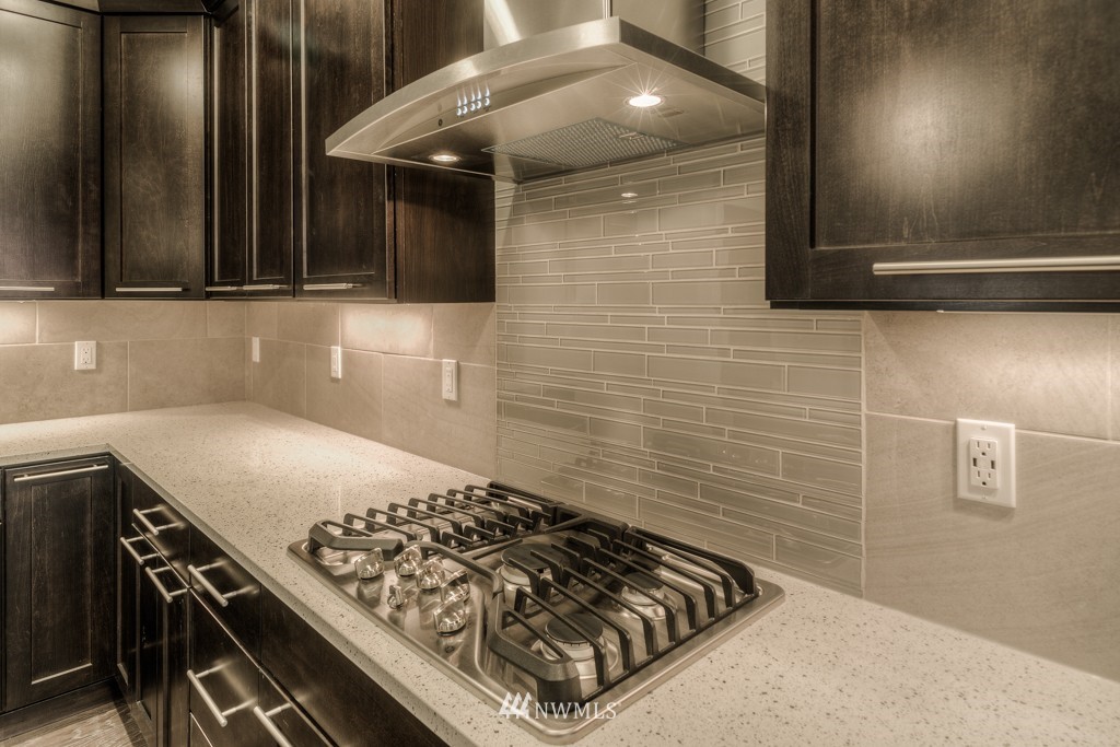 21515 43rd Drive Southeast, Unit 14 Bothell, WA 98021 - Photo 6 of 18 Gallery Image 6