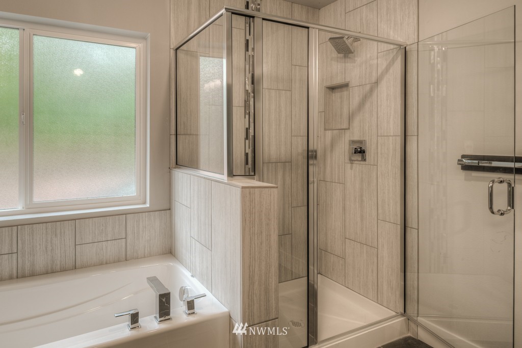 21515 43rd Drive Southeast, Unit 14 Bothell, WA 98021 - Photo 10 of 18 Gallery Image 10