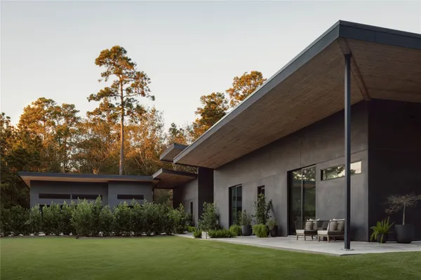 $1,825,000 | 12041 Oak Forest Lane, Conroe, TX 77385