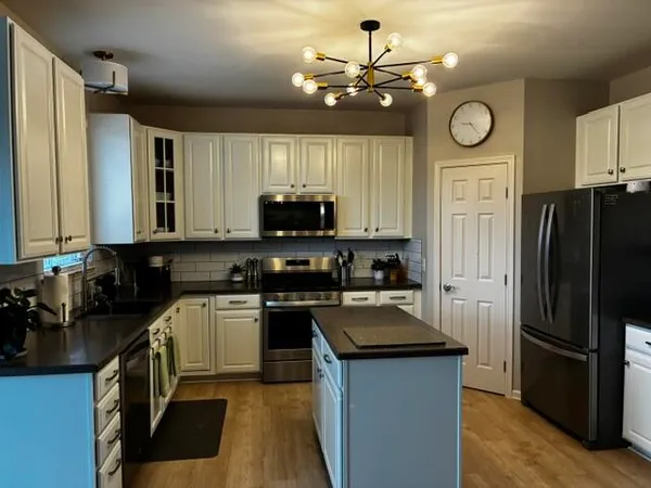 $2,900 | 1865 Telford Court, Ypsilanti, MI 48198