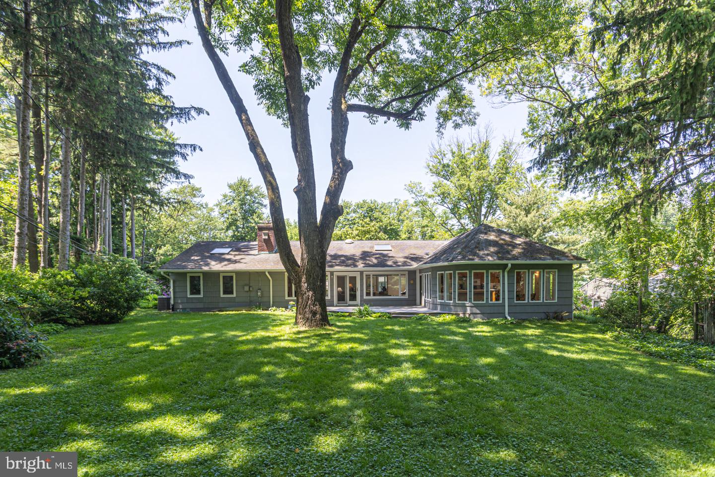 100 Ovington Road Yardley, PA 19067 - Photo 1 of 40 Exterior Back