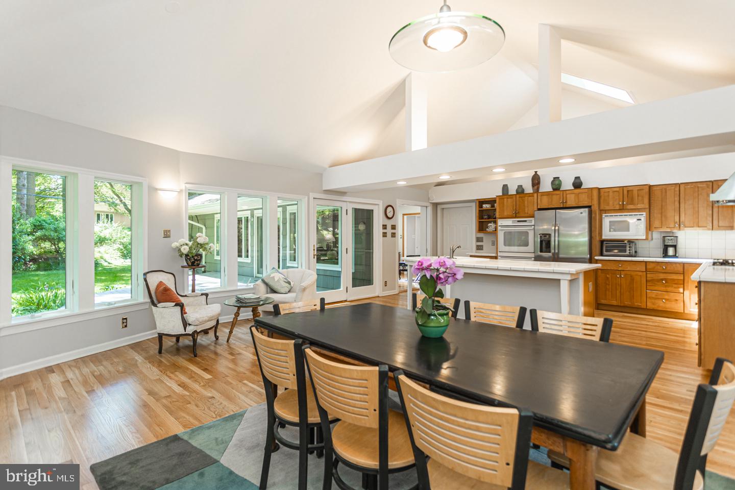 100 Ovington Road Yardley, PA 19067 - Photo 20 of 40 Dining and Kitchen